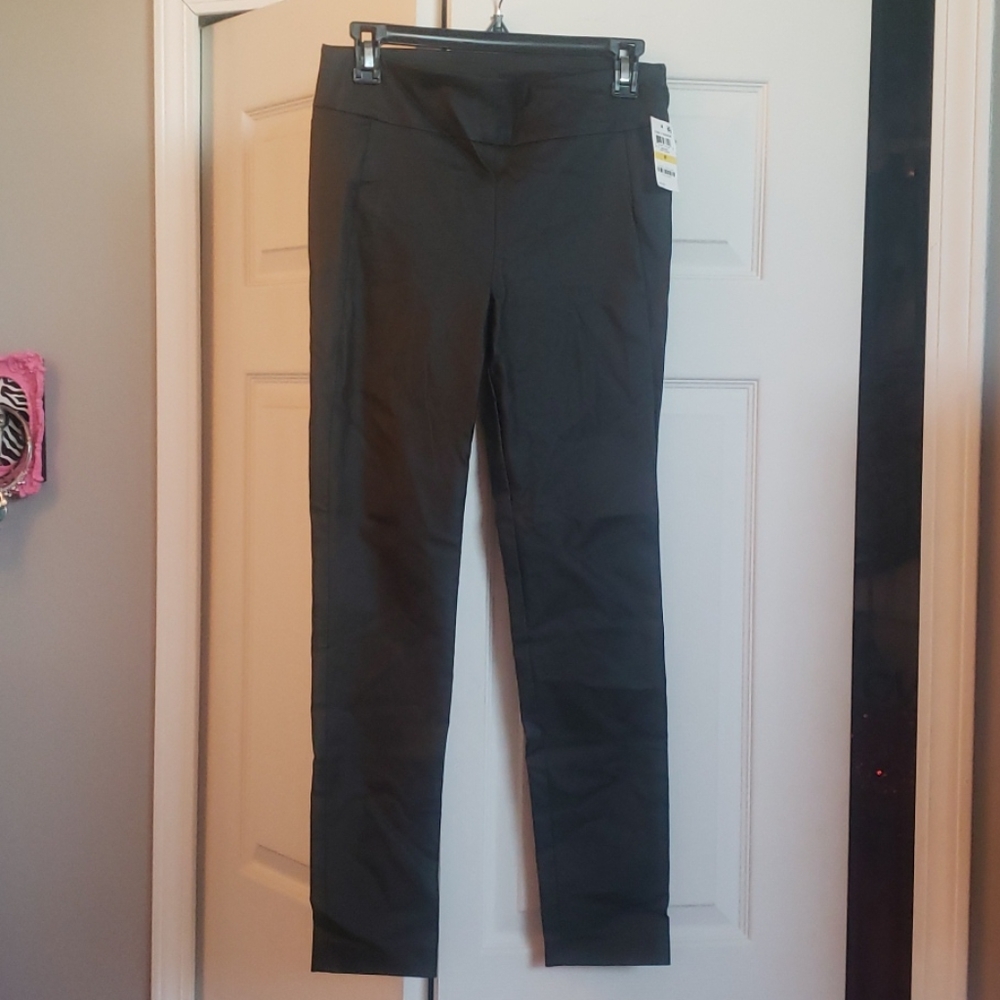 Juniors pleather leggings NWT Medium